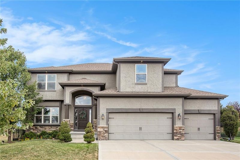 9618 NE 97th St, Kansas City, MO 64157