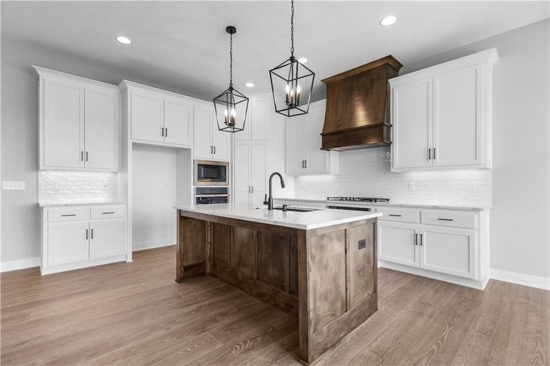 1511 SW Arbor Park Dr, Lee's Summit, MO 64082