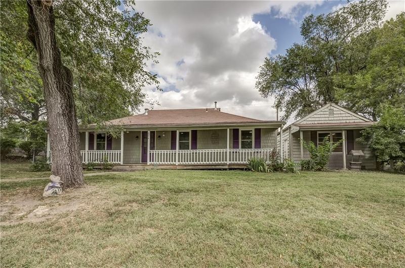 504 E 131st Ct, Kansas City, MO 64145
