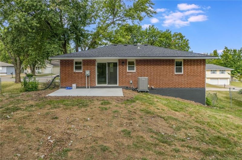 109 Celia Cir, Excelsior Springs, MO 64024