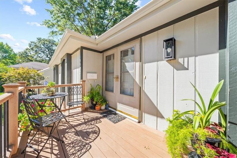 9932 Larsen St, Overland Park, KS 66214