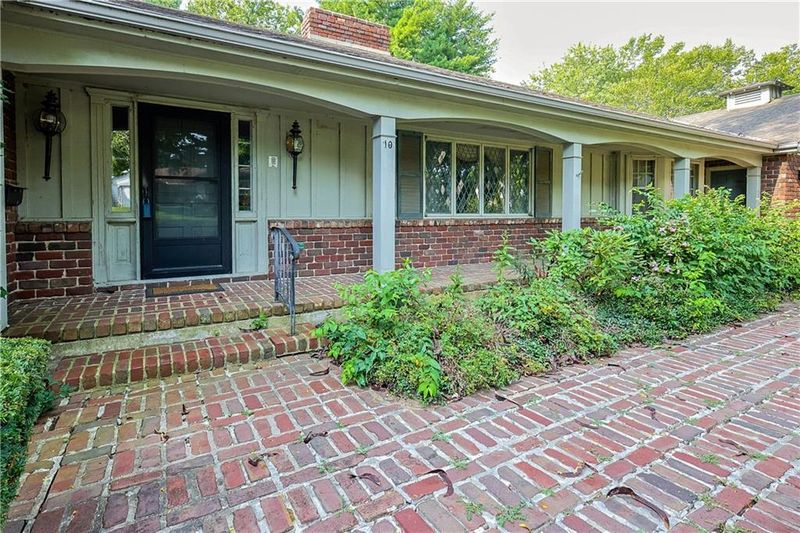10 Wishbone Rd, St Joseph, MO 64506