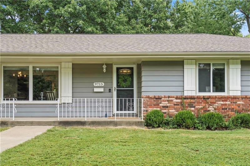 9715 Mission Rd, Overland Park, KS 66206