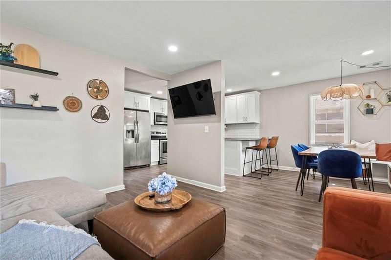 106 W 78th St, Kansas City, MO 64114