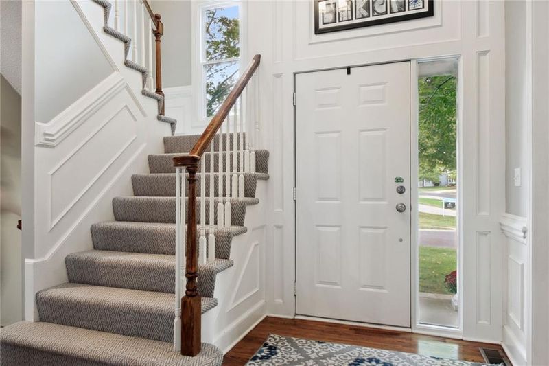 13718 Cody St, Overland Park, KS 66221