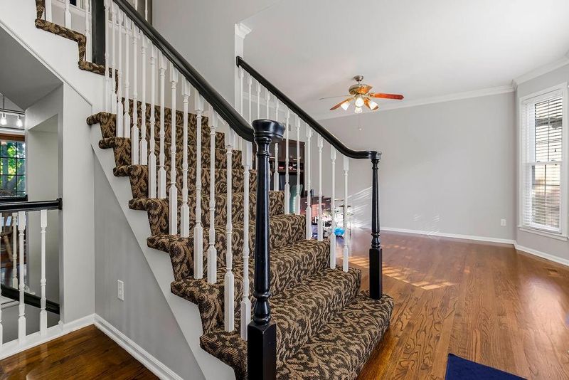 12747 S Hallet St, Olathe, KS 66062