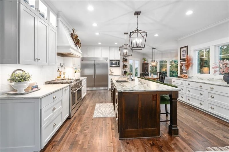 135 E 1300 Rd, Baldwin City, KS 66006