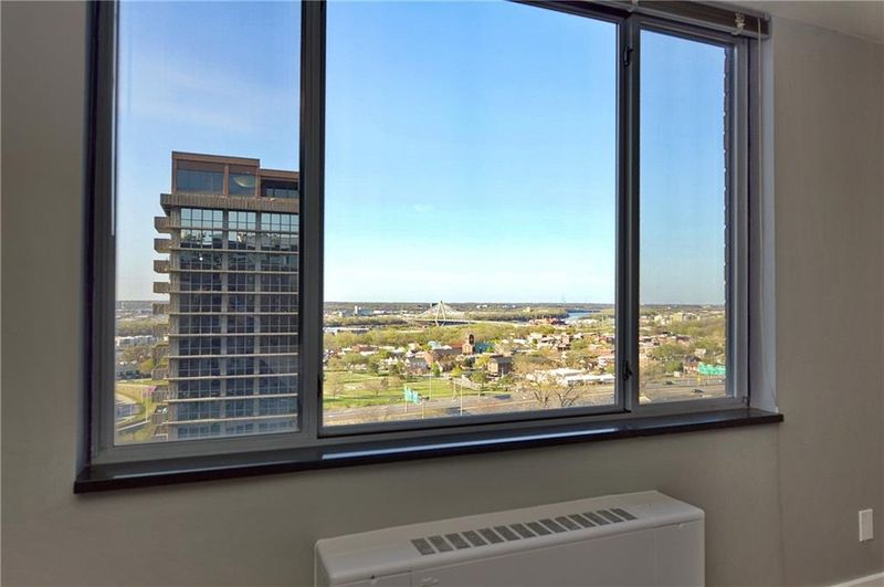 600 E 8th St #10B, Kansas City, MO 64106