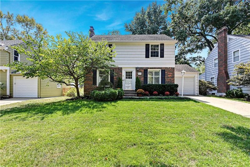 425 E 73rd Ter, Kansas City, MO 64131
