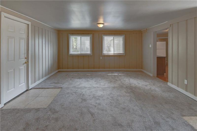 7821 Elm Ave, Kansas City, MO 64138