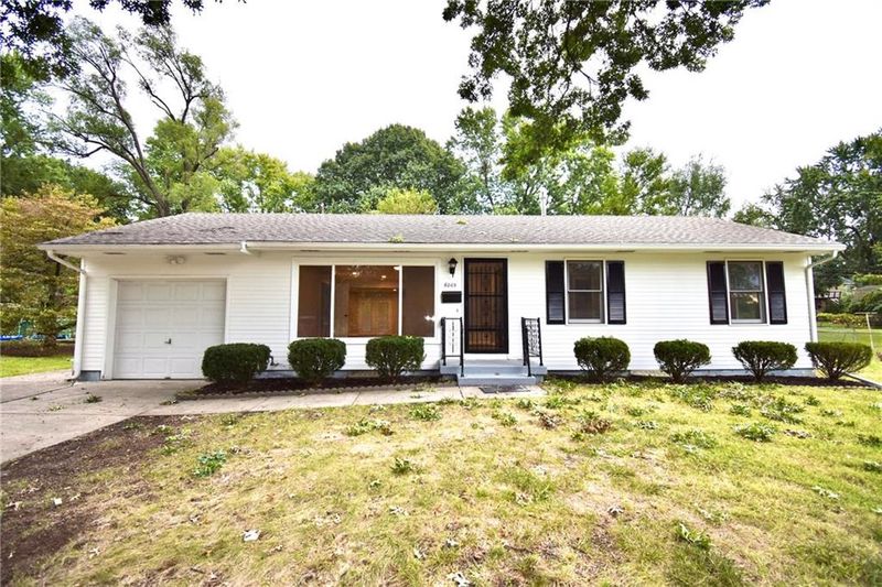 6005 Claremont Ave, Raytown, MO 64133