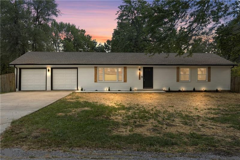 8009 E 100th St, Kansas City, MO 64134
