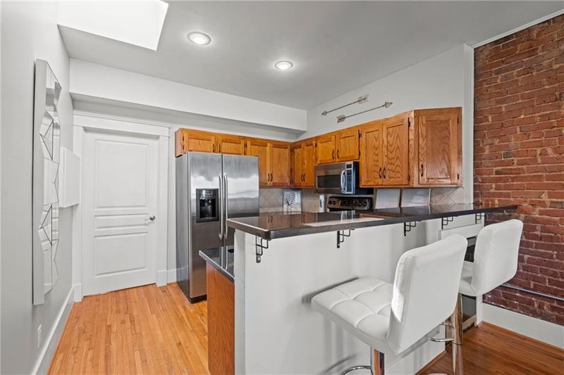 29 E 29th St, Kansas City, MO 64108