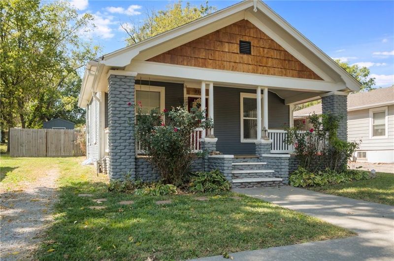 714 10th St, Osawatomie, KS 66064