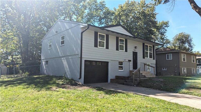 8653 E 97th Ter, Kansas City, MO 64134