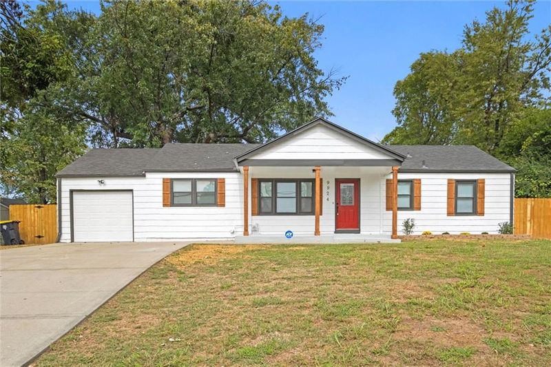 9924 E 38th Ter, Kansas City, MO 64133