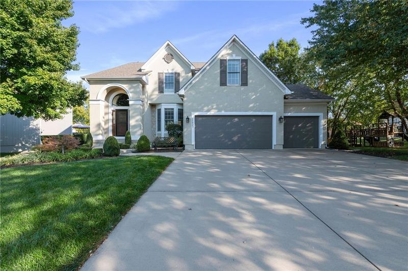 15933 Birch St, Overland Park, KS 66085