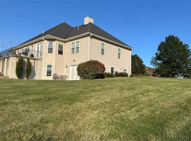 12560 Co Rd 445 Rd, Savannah, MO 64485