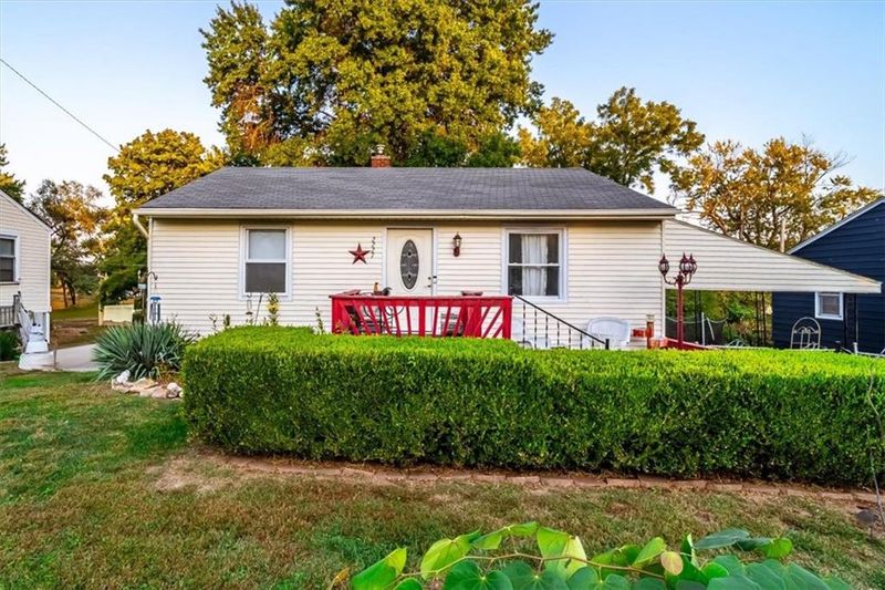 2227 S Evanston Ave, Independence, MO 64052