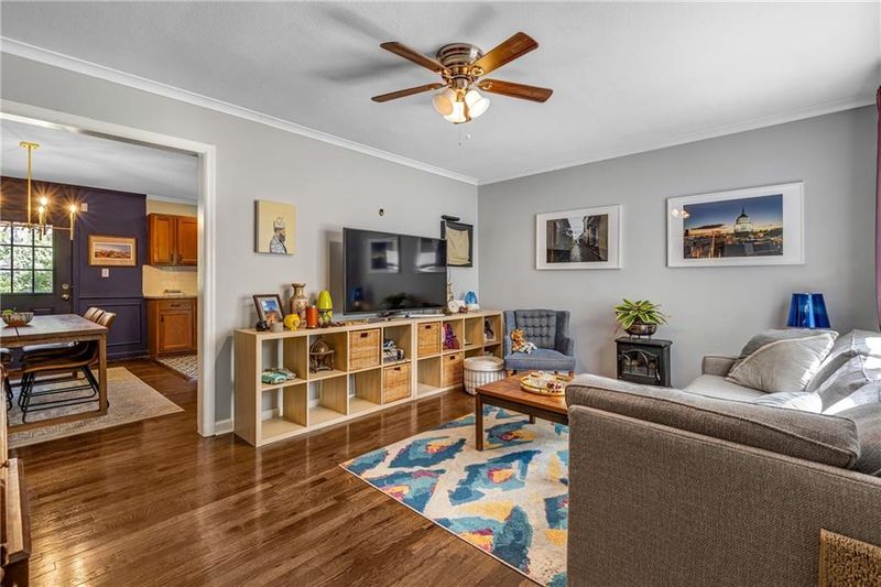 928 E 77th Ter, Kansas City, MO 64131
