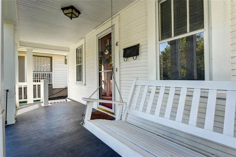 41 W 73rd Ter, Kansas City, MO 64114