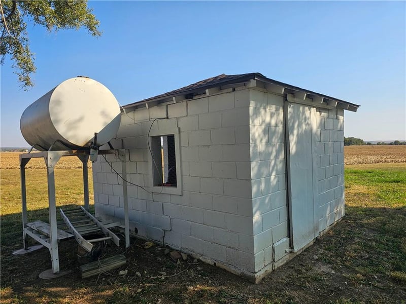 Eureka Dr, Manhattan, KS 66503