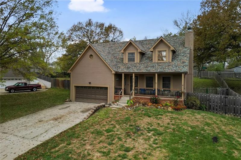 6812 Chas Dr, Pleasant Valley, MO 64068