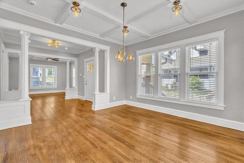 1311 E 28th Ter, Kansas City, MO 64109
