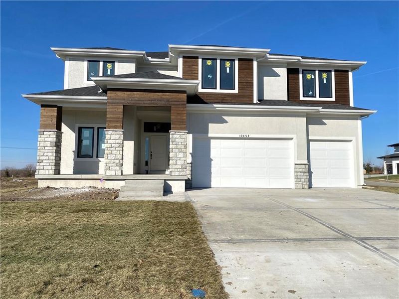 13452 W 177th St, Overland Park, KS 66013