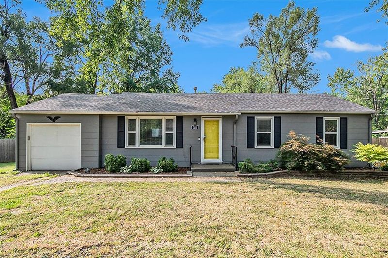 7111 E 100th Ter, Kansas City, MO 64134