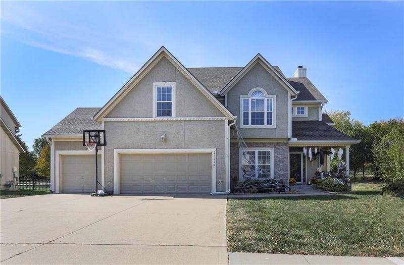 21020 W 116th Ter, Olathe, KS 66061