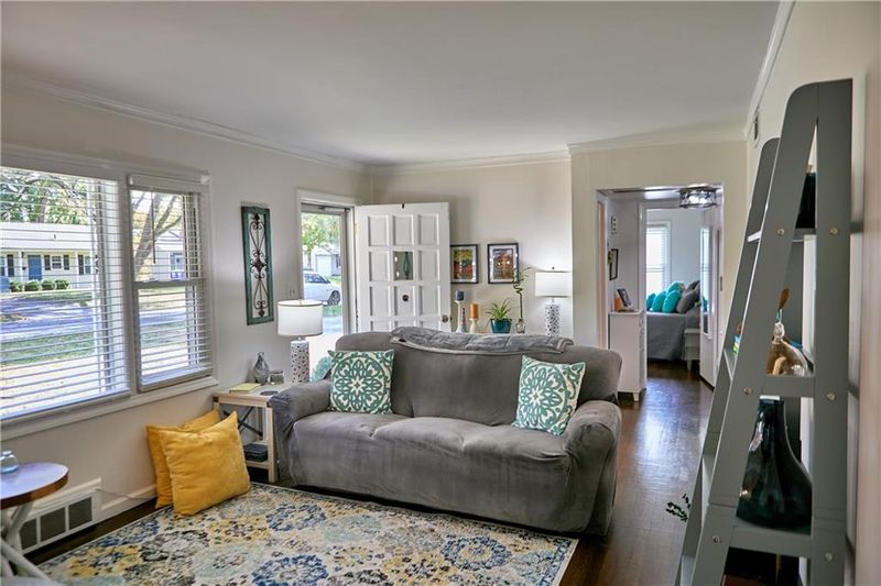 7210 Dearborn St, Overland Park, KS 66204