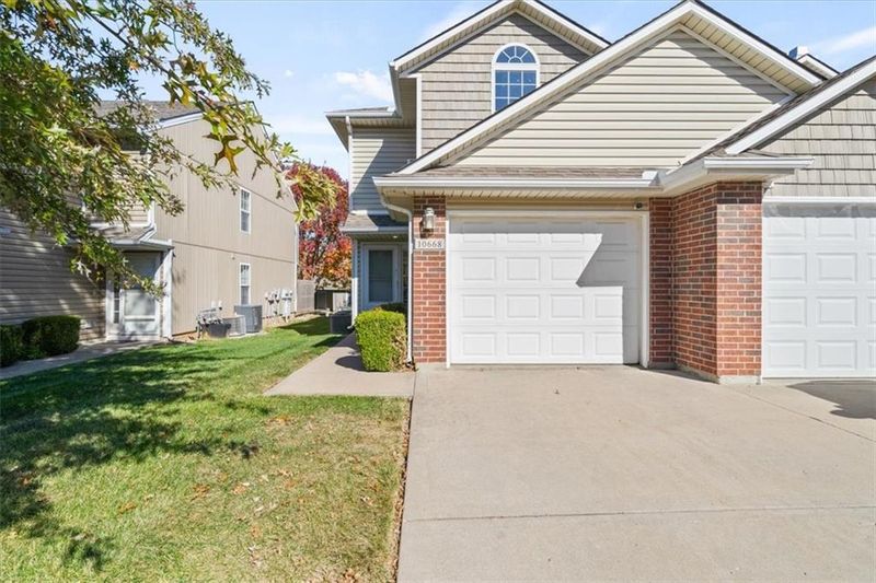 10668 E 46th St, Kansas City, MO 64133