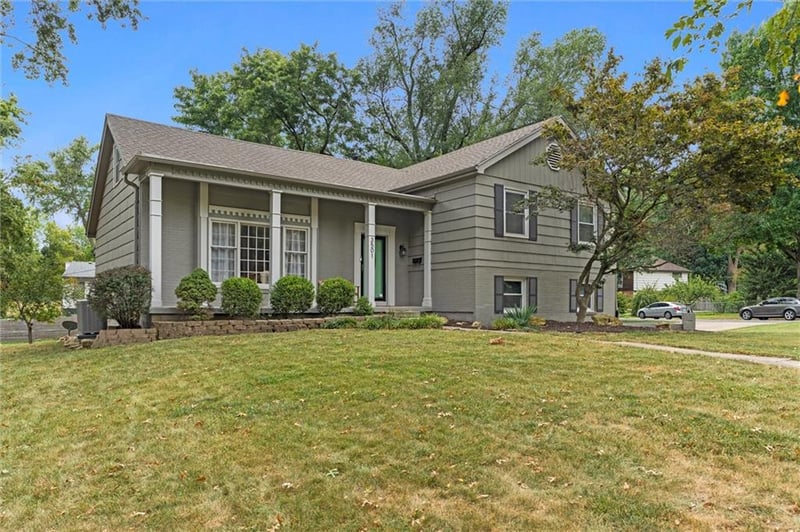 3501 W 98th St, Overland Park, KS 66206
