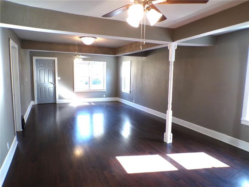 3706 Askew Blvd, Kansas City, MO 64128