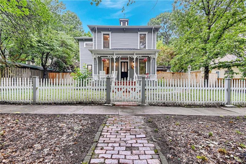 620 Jersey St, Baldwin City, KS 66006