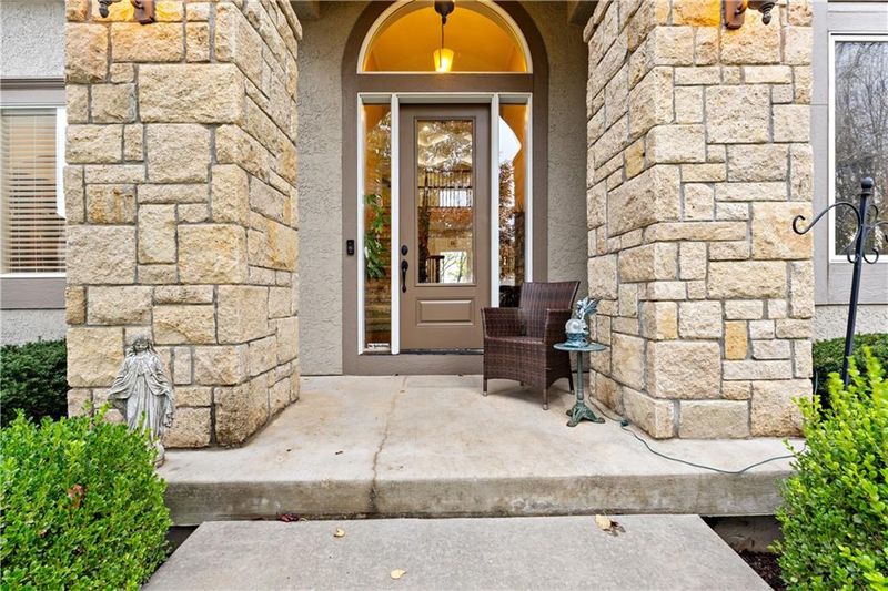20116 W 92nd St, Lenexa, KS 66220