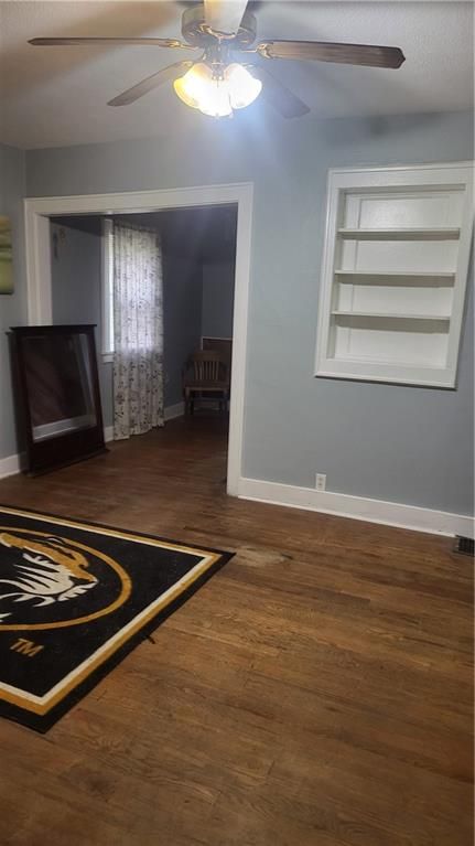 6225 N Harrison St, Kansas City, MO 64118