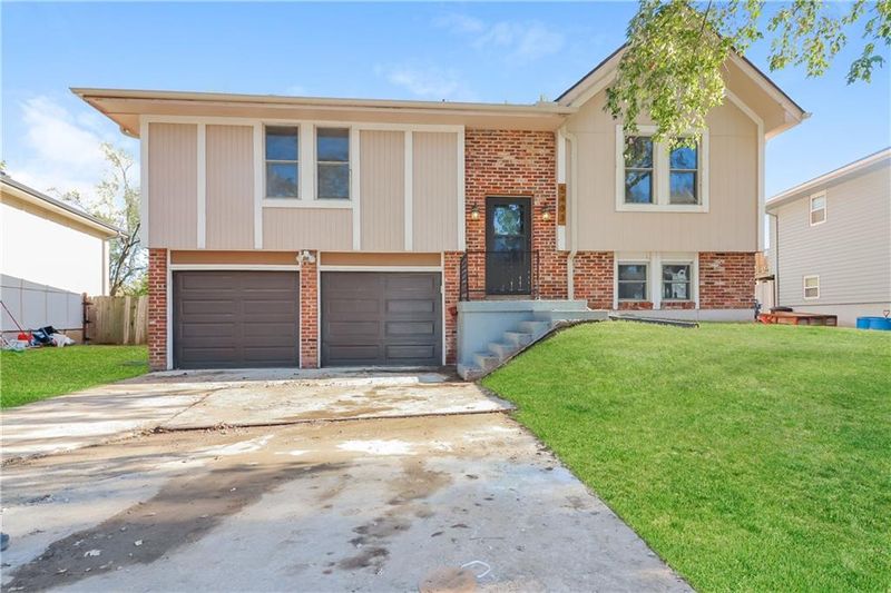 5403 Crest Dr, Kansas City, KS 66106