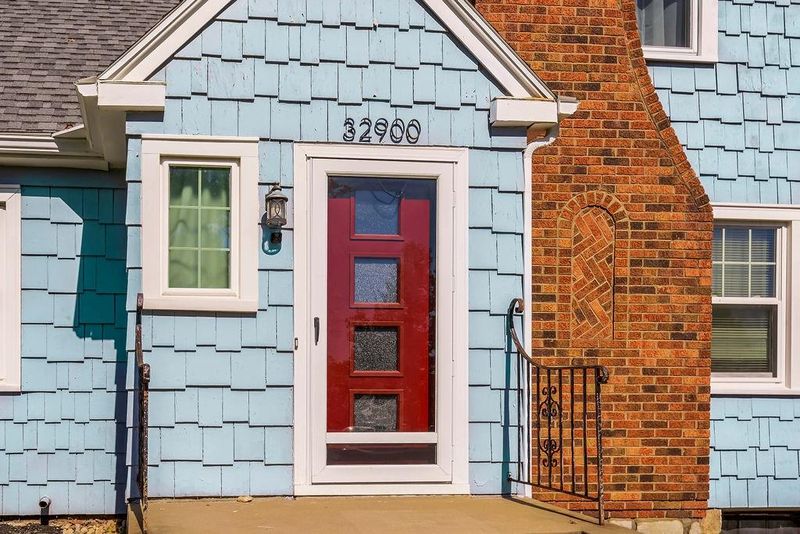 32900 W 84th St, De Soto, KS 66018