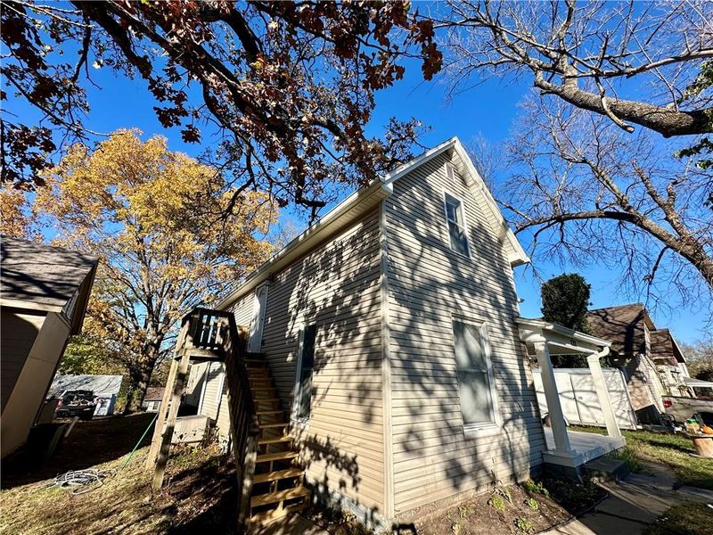121 E North St, Warrensburg, MO 64093