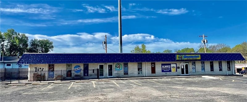 4545 N Brighton Ave, Kansas City, MO 64117