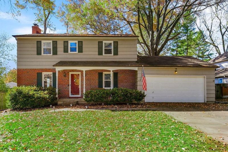 9448 Connell Dr, Overland Park, KS 66212