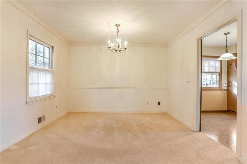 5436 NW 70th St, Kansas City, MO 64151