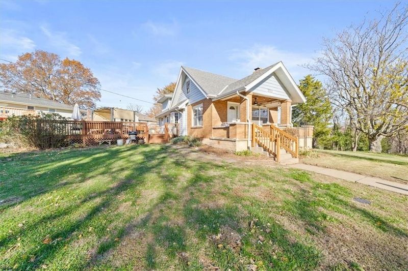 2012 NE 34th Ter, Kansas City, MO 64116