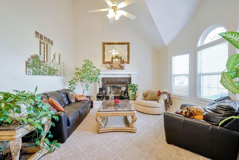 8935 NE 109th St, Kansas City, MO 64157
