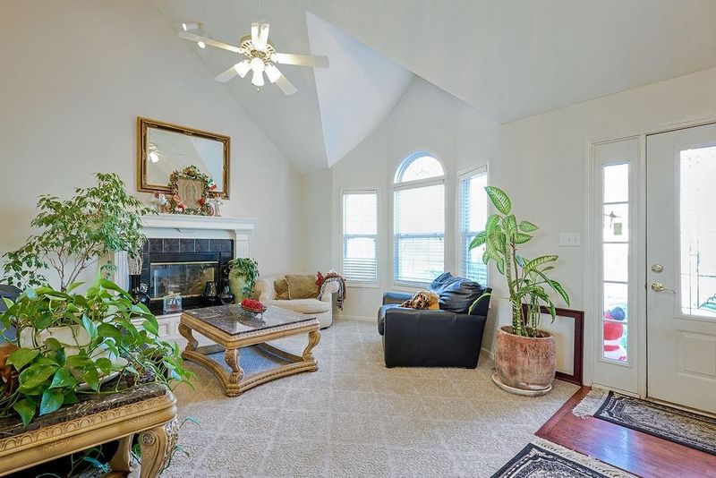 8935 NE 109th St, Kansas City, MO 64157
