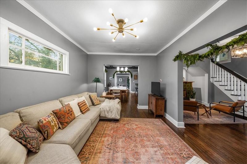 3908 Tracy Ave, Kansas City, MO 64110