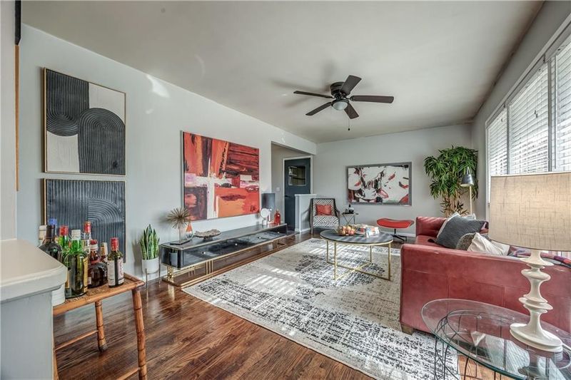 3810 E 107th St, Kansas City, MO 64137