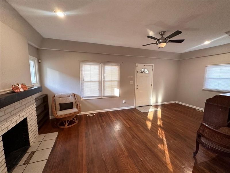 4237 E 62nd St, Kansas City, MO 64130